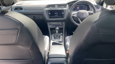 Volkswagen Tiguan 2.0 TDI 200 4Motion R-Line 5dr DSG Diesel Estate